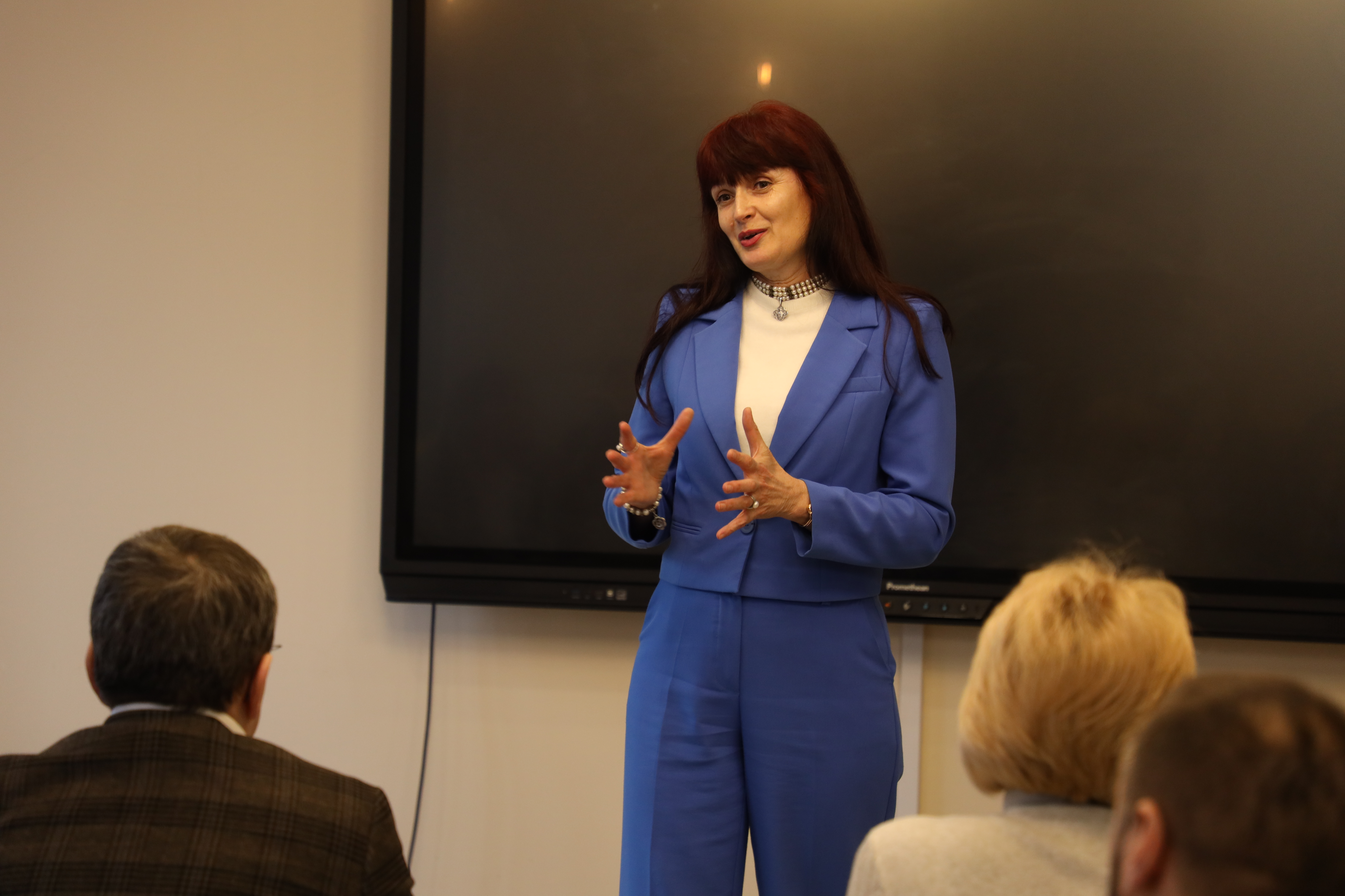 Vykladachka_osvitno-profesiinoi_prohramy_kazhe_vstupne_slovo